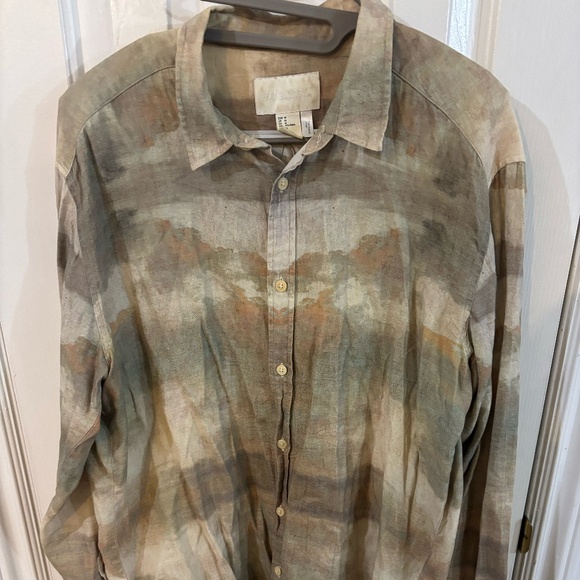 pattern button up shirt  looking for best offer - Picture 1 of 5